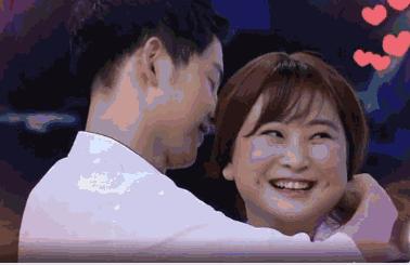 贾玲宋仲基 这一对cp当时一度非常火啊,两个人的cp源自一段在《快乐