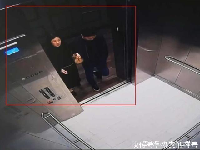 刘强东明州饭局女主被劝酒19次!索要钱财录音