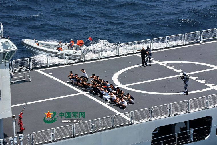 【相关图集】绝对大片!中俄海上联合行动演练高清多图大放送