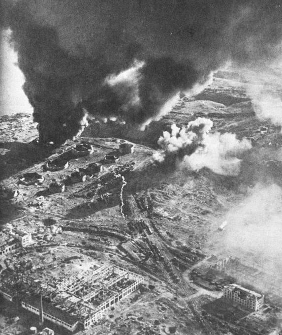 一位德国战地摄影师,用镜头真实再现斯大林格