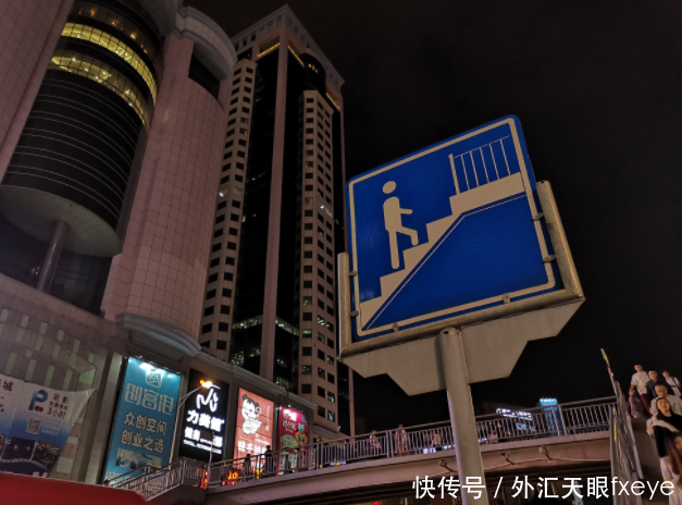 华为Mate 20系列对比评测:多一个Pro确实是