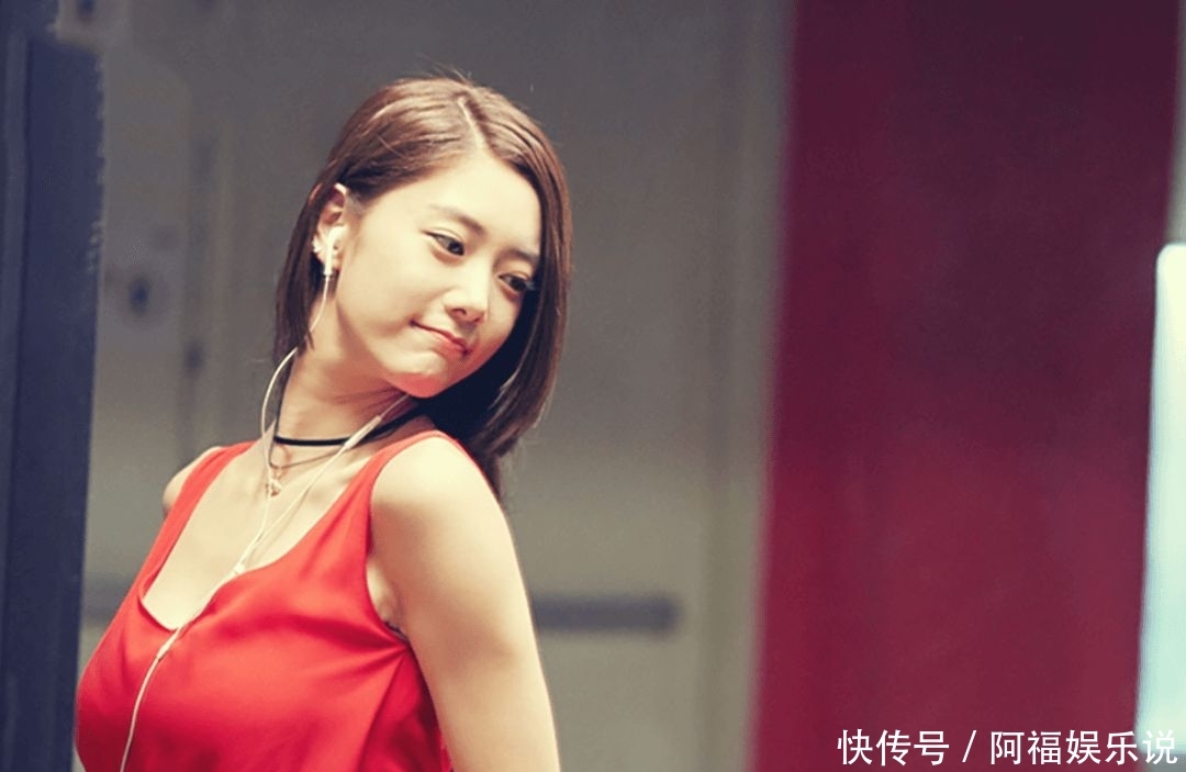 她被到底亚洲第一美女,誉为有多美看了这些照图卫生带美女图片
