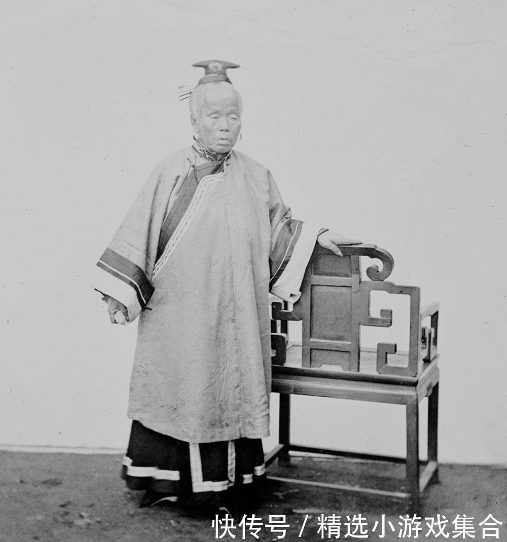 国家机关公务员