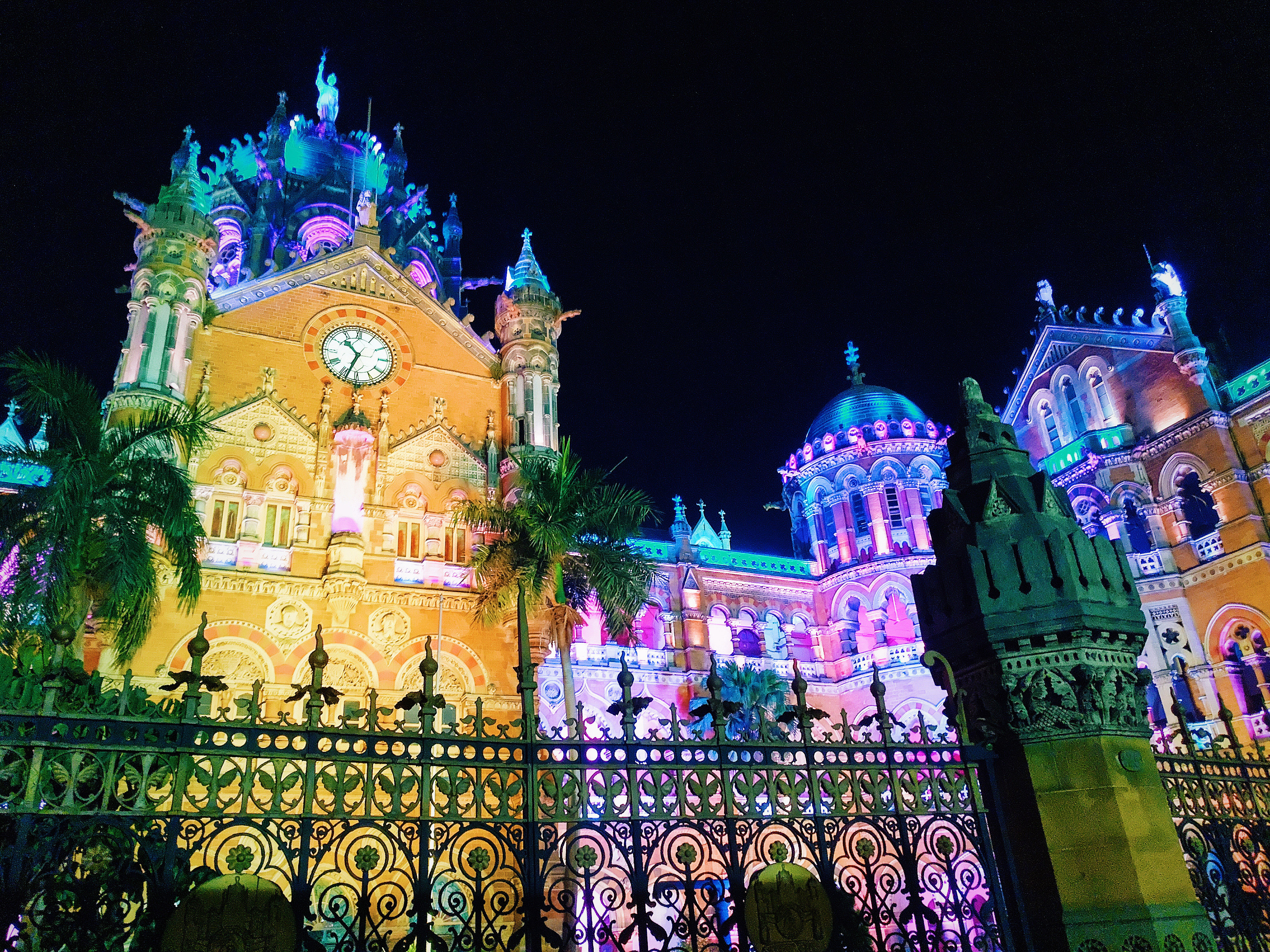 我去过的最美火车站:印度孟买维多利亚火车站