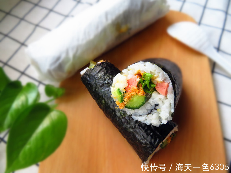 学校食堂的饭菜吃腻了,给孩子上它,不用饭盒携