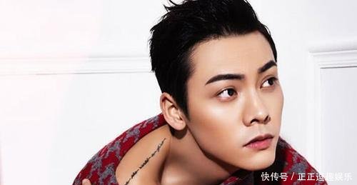 陈伟霆见邓紫棋,不安分的手暴露了他的真实人