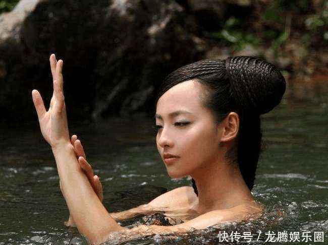 盘点女星古装野外沐浴戏, 张嘉倪性感, 赵丽颖差