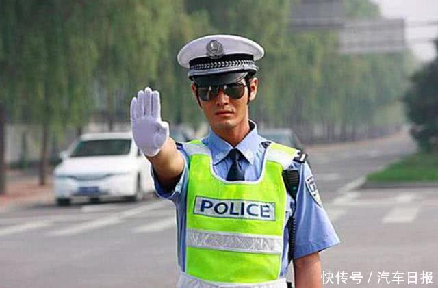 交警提醒：6月起，高速路上不认识这3种线，24分都不够你扣！