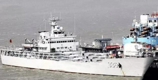 中国电磁炮上舰,让美国人吵成三派,有位自称中