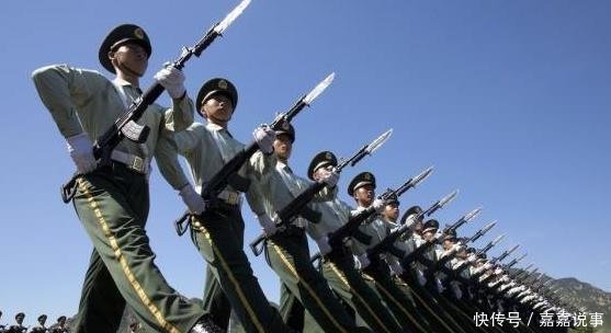 明年大阅兵,总指挥由谁来担任呢看完不要说不