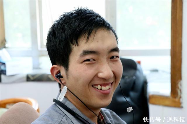 续航8小时,这就是小米蓝牙项圈耳机!