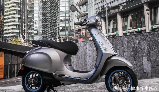 汽车2019年Vespa Elettrica首次骑行测评一体化