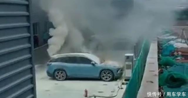上海特斯拉自燃爆炸 中国新能源汽车技术成熟