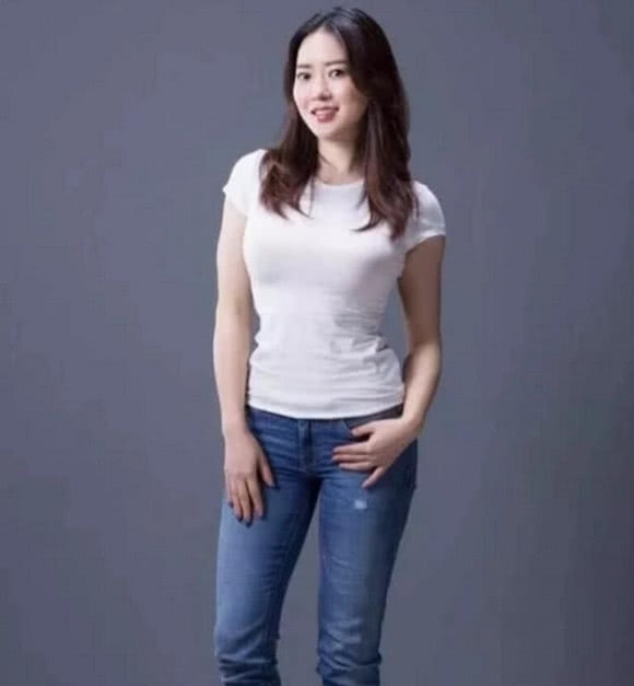 蒋娉婷的牛仔裤天香国色,因刘强东爆红网络,网