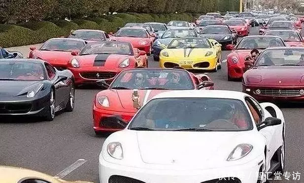 兰博基尼警车、疯狂的建筑、不可思议的宠物......这是迪拜人的生