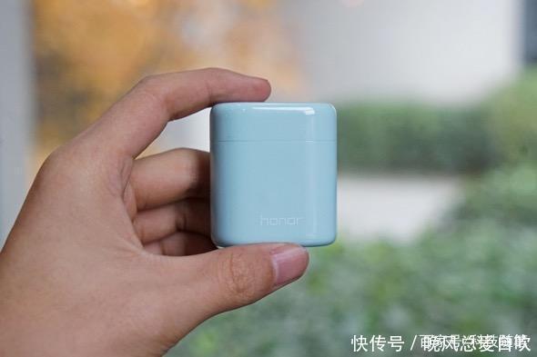 相比苹果AirPods,我更喜欢这个可以识别声音的