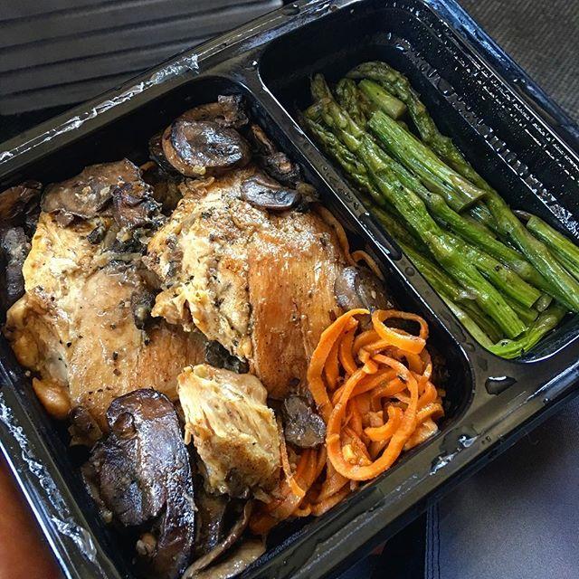 350斤胖男孩减肥180斤,成功找到漂亮女友,但腹