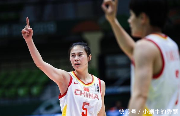 男子三大球女篮女足