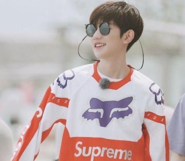 《哈哈农夫》综艺热播,王源杨超越粉丝开战了