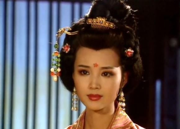 你们觉得跟陈红同年代的电影演员,还有谁美?