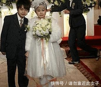 25岁“矮人”结婚, 新娘痛哭表示不敢过夫妻生活, 真相让人吃惊!