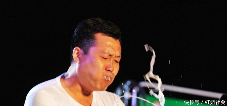 青岛小伙任光超8次夺得酒王 喝酒喝出房子和媳