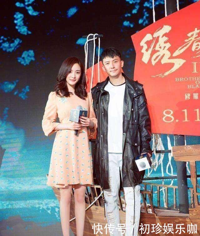 杨幂穿这双高跟鞋简直了! 佟丽娅更厉害鞋跟和