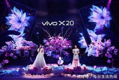 张靓颖邓紫棋要做好朋友?明明前不久还撕得不