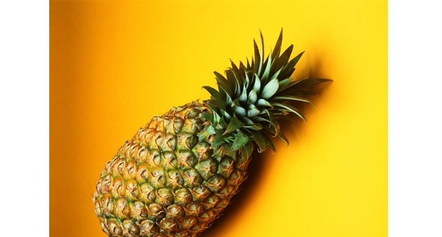 菠萝怎么吃的做法大全 t01ae0b99c1600d3856.jpg