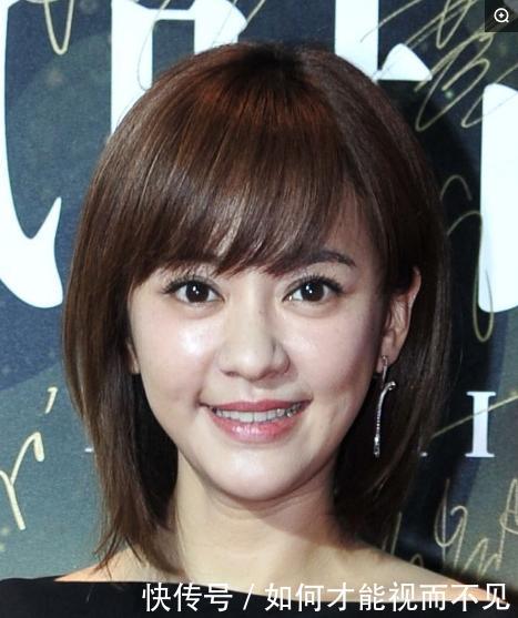 吴昕镶珍珠在脸上张雪迎着透视裙,而其他参加