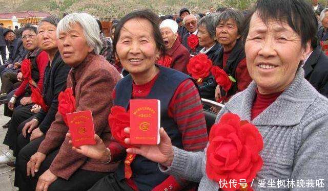 农村养老保险每年交,60岁后能领多少钱真是涨