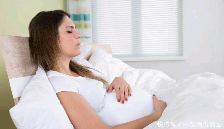 为何孕妇只要一平躺,胎动就会变得明显,答案或