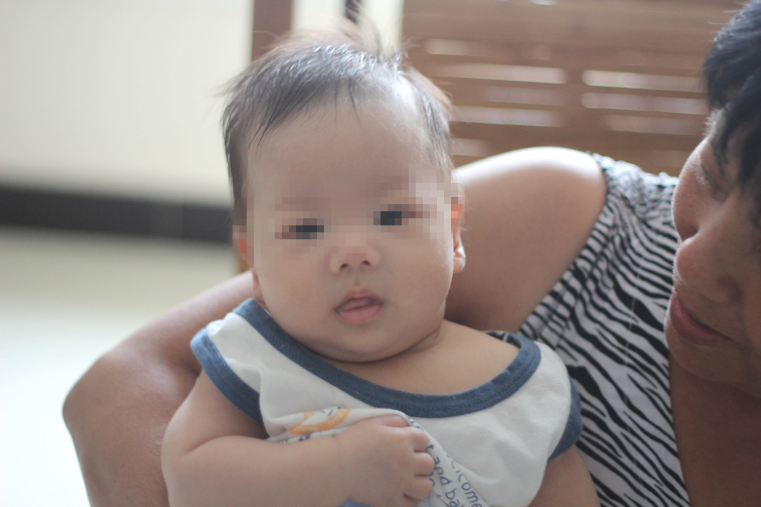 两个月宝宝面色青紫家人不当回事,医生检查后