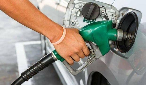 为什么老司机都要中午去加油?加油站员工道出