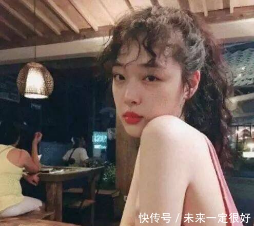 景甜,赵丽颖等剪了短发卷,杨幂也开始了,难道羊伊一羊毛好看图片