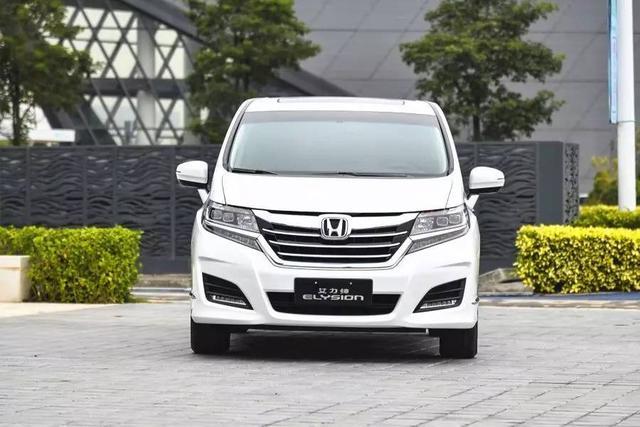 ���϶���7��SUV�ˣ���̥����ʵ������ôѡ