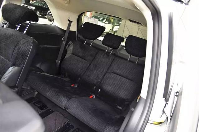 ���϶���7��SUV�ˣ���̥����ʵ������ôѡ