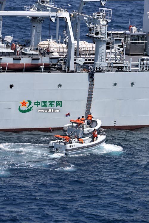 【相关图集】绝对大片!中俄海上联合行动演练高清多图大放送