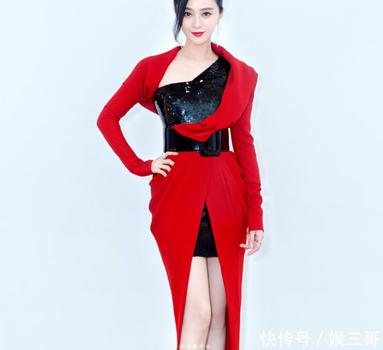 39岁的章子怡和37的范冰冰同穿抹胸红裙 魅力