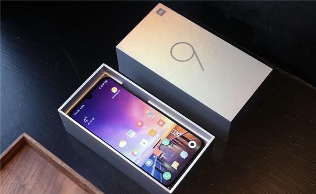 便宜100块钱的联想Z6pro,到底能不能吊打小米