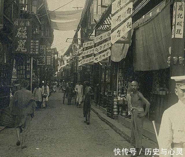 清末民初之时的上海老照片:繁华之下依旧有落