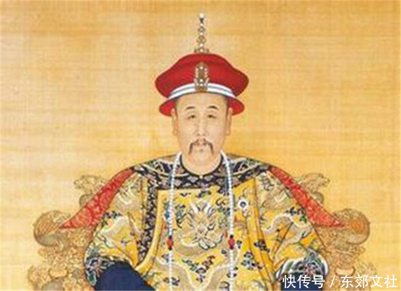 一品官员告老还乡,太穷拉几箱砖撑脸面,乾隆感