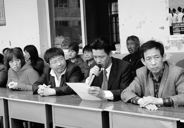 他是北大保安第一人,因老外鄙视,怒而奋进考北