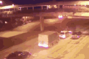 惨烈车祸!为什么要远离大货车 一组动图警示你