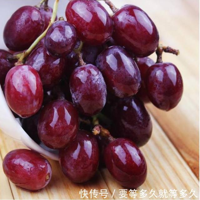 这位网友采用鸡蛋减肥法,一周瘦了十斤,而且没有反弹!