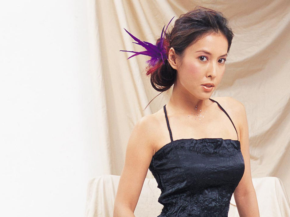 职业:演员,歌手,电台主持 外文名:anitalee 毕业院校:香港演艺学院