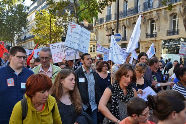 法国 350 万人宁可失业不愿低就,工厂叹有订单没人做