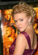 《洛丽塔》97版里的女主角的资料?电影版的《