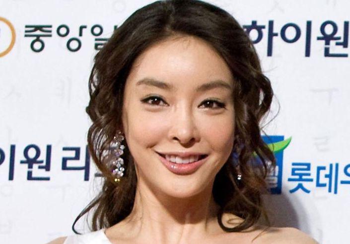 张紫妍事件又爆新料,两位娱乐圈大鳄被揪出,