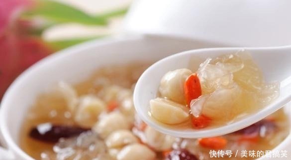银耳怎样才算出胶 t01d139317675a3e4bf.jpg